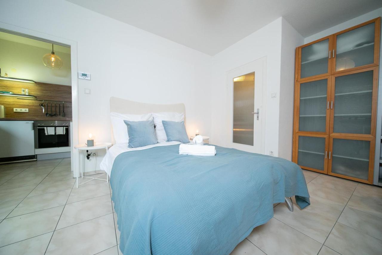 Apartment Blue - Zentral Und Gut Angebunden Dusseldorf Exterior photo