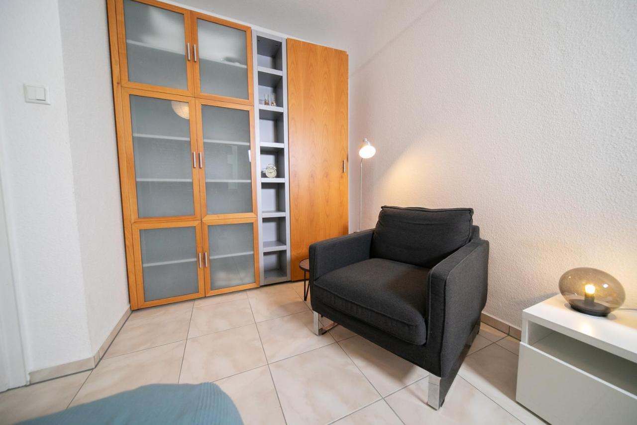 Apartment Blue - Zentral Und Gut Angebunden Dusseldorf Exterior photo